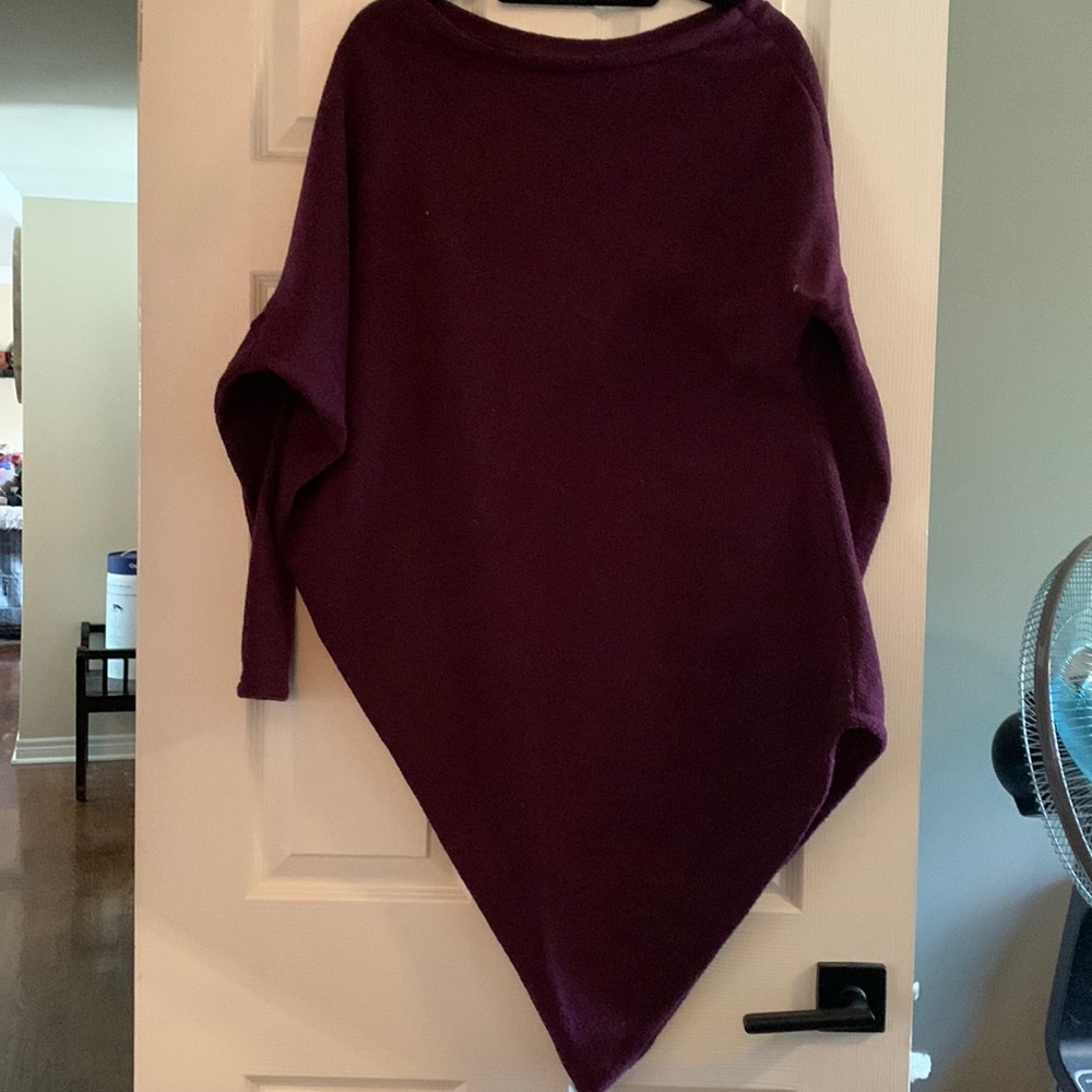 Asymmetric Sweater LOOPER EGGPLANT